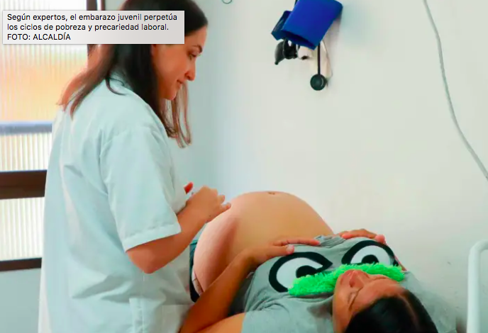 Medellín logra una reducción de 930 embarazos en población adolescente durante 2025