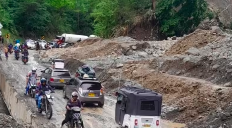 Habilitan paso restringido en la vía Medellín-Urabá: apertura dependerá de la estabilidad del clima