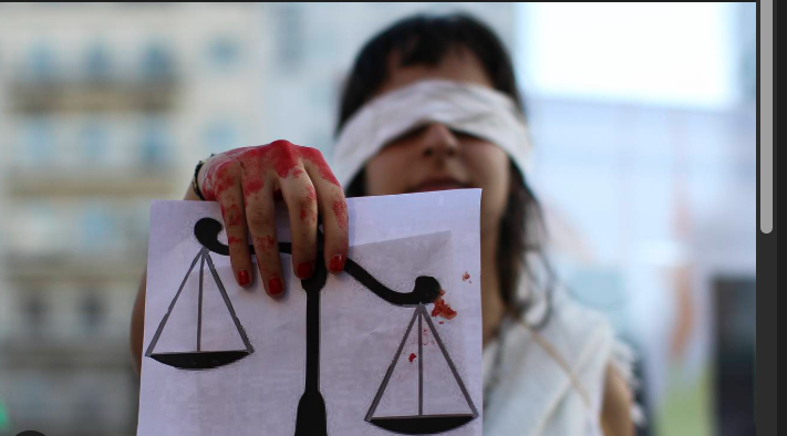 Las grietas invisibles de la “Ciudad Innovadora”: Una inmersión profunda en la batalla histórica contra la desigualdad estructural y el estancamiento laboral